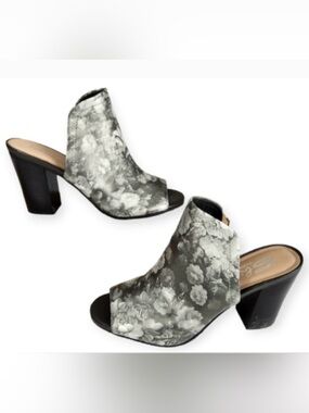 Sbicca Gray Floral Peep-Toe Block Heel Mules